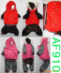 廣州瑋德商貿 精選寵物服裝產品列表，引領寵物服飾零售新風尚